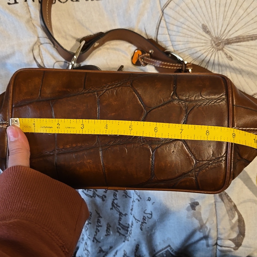 Dooney & Bourke Leather Shoulder Bag - Picture 4 of 16